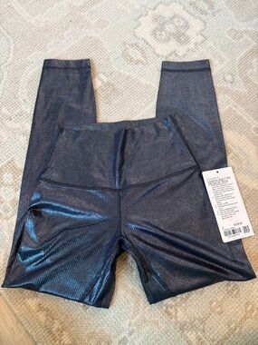 lululemon women's navy blue Shimmer Align High-Rise 25” pants